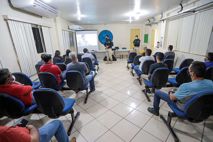 ATUALIZAÇÃO Condutores da frota oficial de Porto Velho recebem