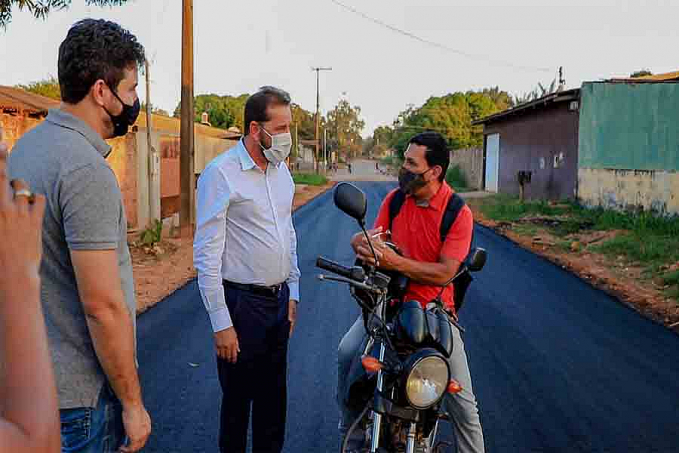 Seis quilômetros de ruas já receberam asfalto no bairro São Francisco