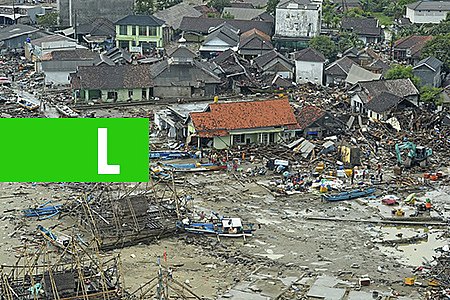 SOB A AMEAÇA DE NOVO TSUNAMI, INDONÉSIA ESVAZIA CIDADES E VILAS - News Rondônia