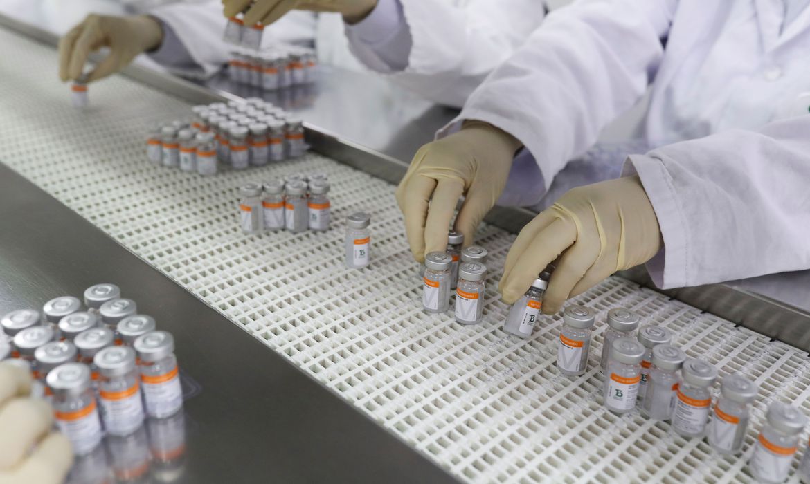 Butantan recebe 2 milhões de doses prontas da vacina CoronaVac - News Rondônia
