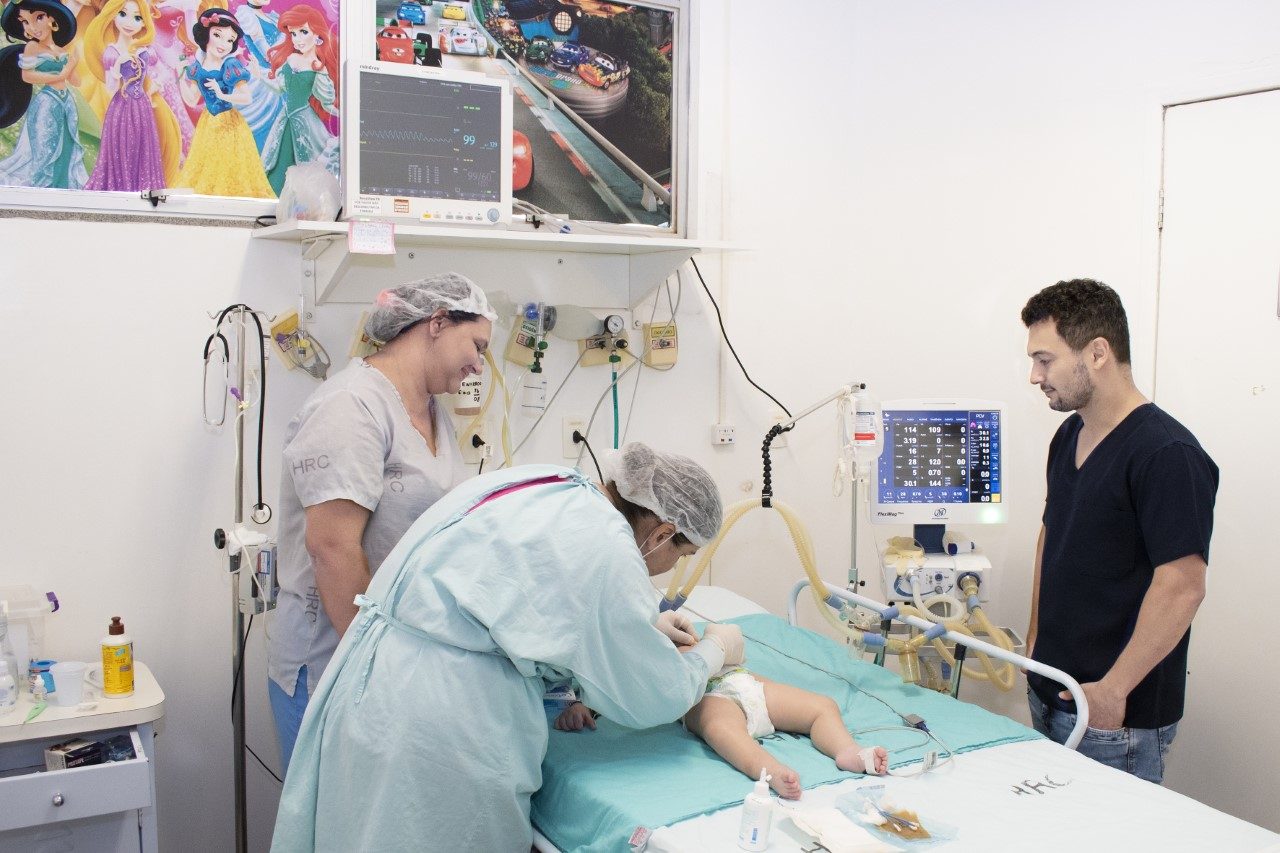 UTI PEDIÁTRICA DO HOSPITAL REGIONAL DE CACOAL PERMITE PRESENÇA INTEGRAL DO FAMILIAR JUNTO AO PACIENTE - News Rondônia
