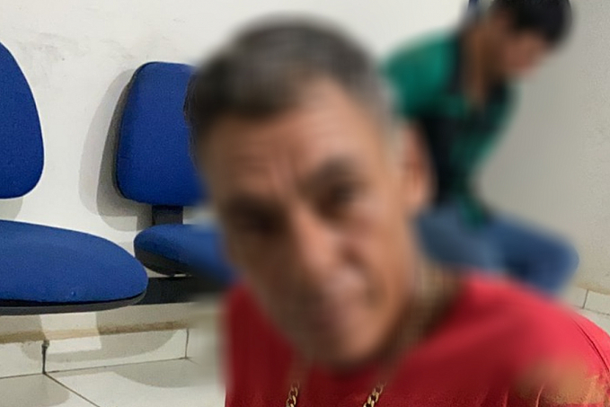 COVARDIA: Homem é atacado com facada no pescoço enquanto dormia e dois são presos em distrito de Porto Velho - News Rondônia