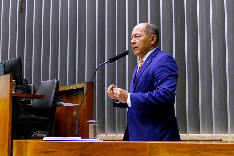 Coronel Chrisóstomo trabalha para regularizar terrenos de produtores da Cooperfrutos e Apronvida, em Vilhena - News Rondônia