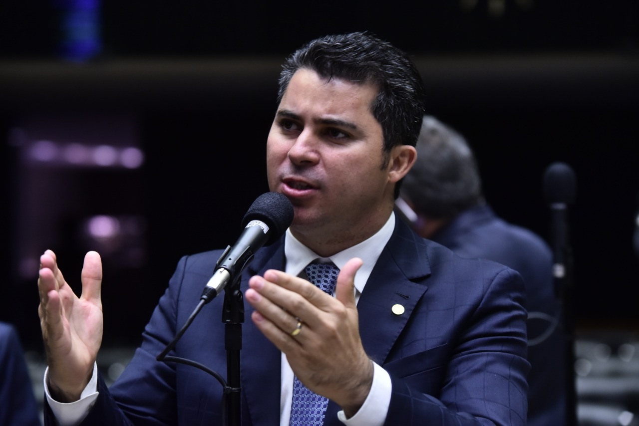 BANCADA DE RONDÔNIA TEM SEIS MILIONÁRIOS: EXPEDITO É O MAIS POBRE - News Rondônia