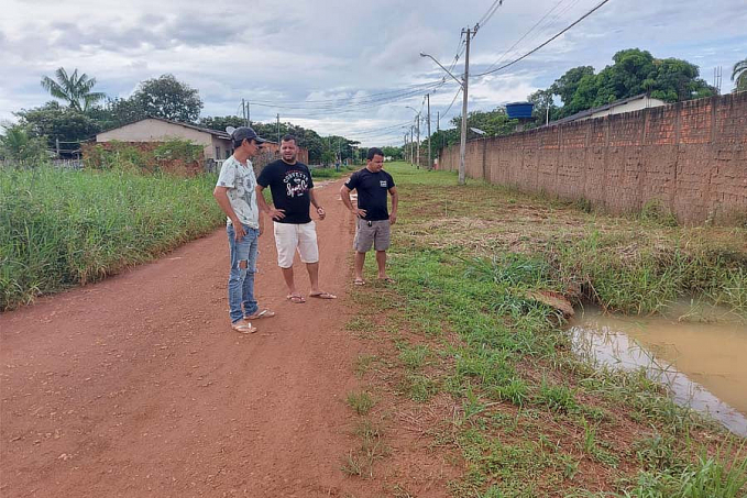 Vereador Edevaldo Neves visita bairro Porto Cristo e ouve demandas dos moradores - News Rondônia