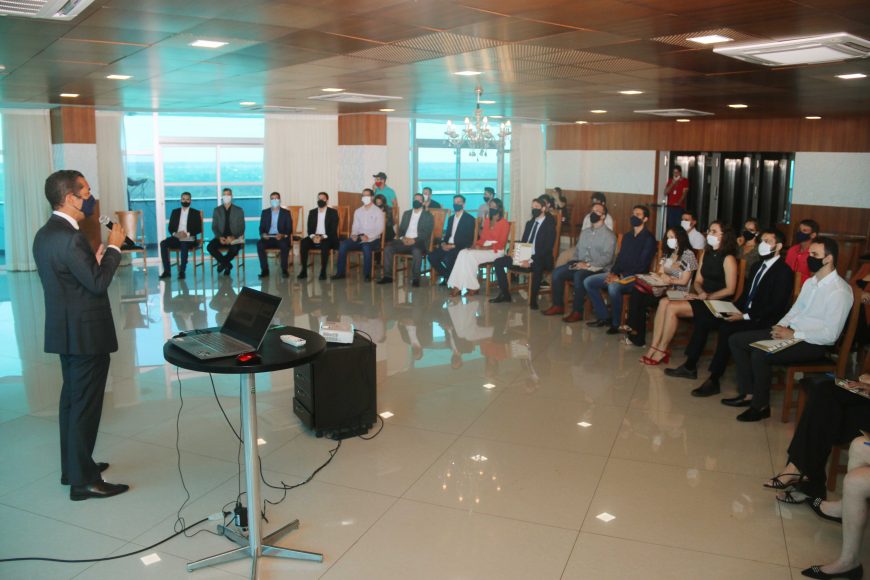 SERVIDOR: Governo de Rondônia empossa novos servidores; serviços aos contribuintes são aprimorados - News Rondônia