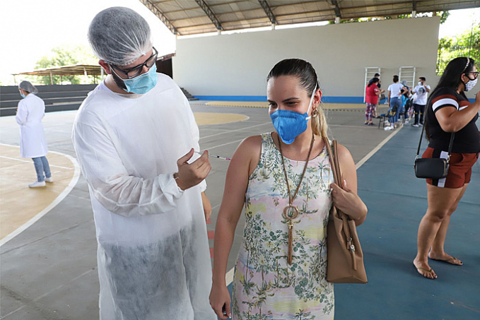 Trabalhadores da saúde são imunizados contra a gripe em Porto Velho - News Rondônia