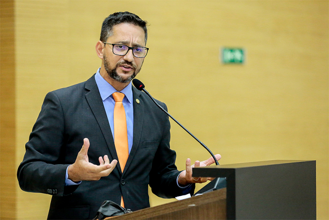 Deputado Anderson Pereira atende pedido do vereador Romerito e destina recursos para melhorar a iluminação pública em Guajará-Mirim - News Rondônia