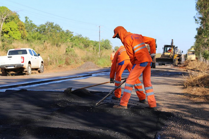 DER conclui manutenção da RO-383, entre Alta Floresta dOeste e Santa Luzia dOeste - News Rondônia