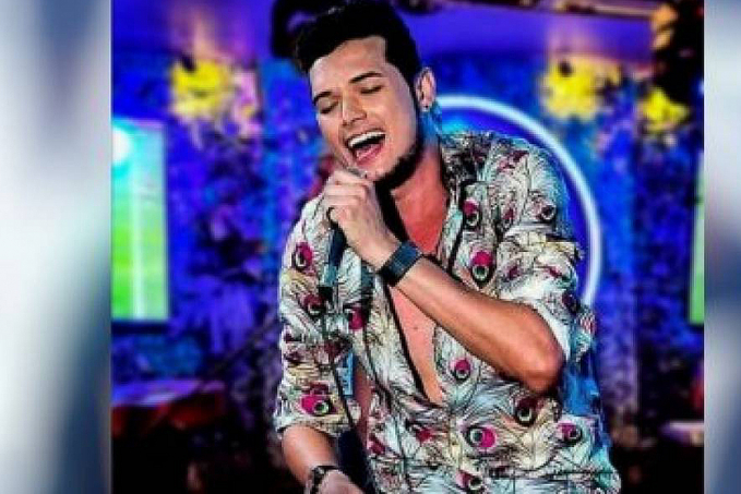 Acusado de receptação em Rondônia, cantor sertanejo é preso durante show em cidade de Goiás - News Rondônia