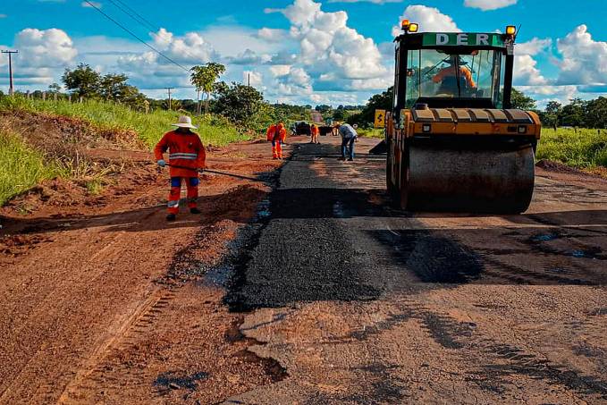 Trabalhos de recuperação atendem trecho da rodovia 479, que liga Estrela de Rondônia à BR-364 - News Rondônia