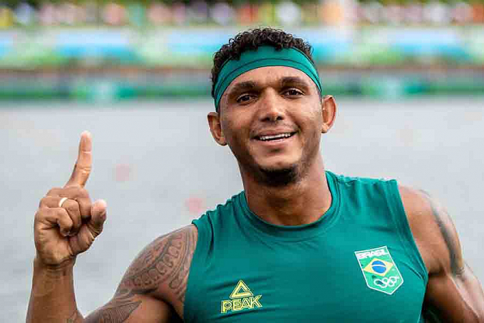 Isaquias Queiroz é ouro na canoagem de velocidade - News Rondônia