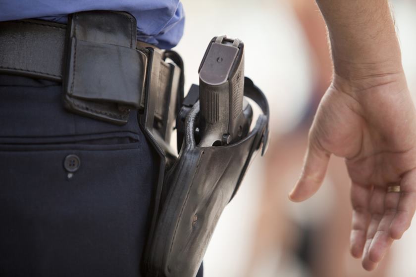 POLICIAL MATA MULHER A TIROS EM RESIDÊNCIA - News Rondônia