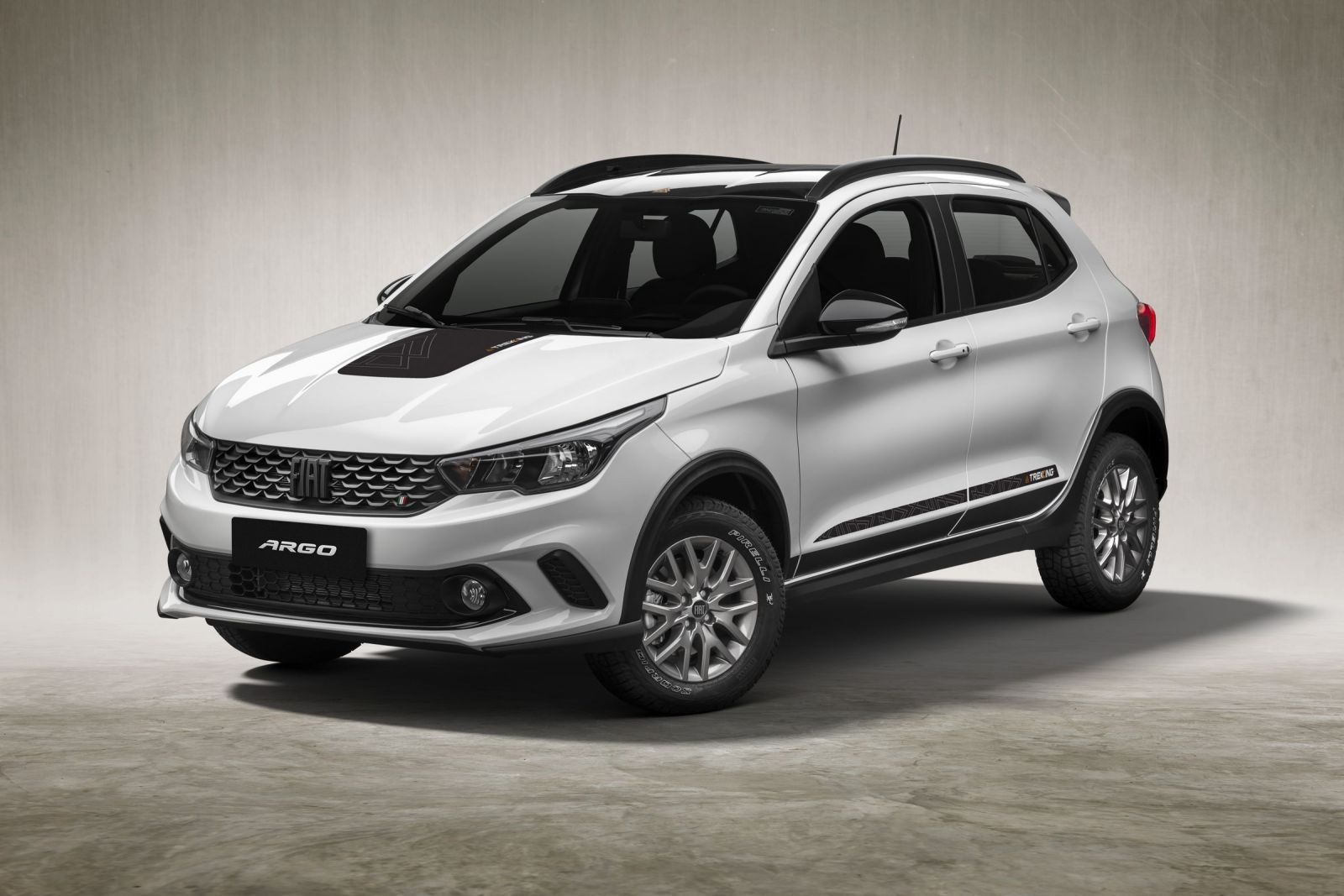 Fiat Argo oferece mais potência para a versão Trekking - News Rondônia