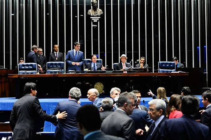 Proposta de fim do piso de saúde e educação dificulta PEC que viabiliza auxílio, dizem líderes - News Rondônia