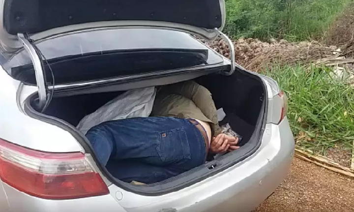VÍDEO - APÓS FORJAR O PRÓPRIO SEQUESTRO PARA COMOVER ESPOSA, HOMEM ACABA PRESO - News Rondônia