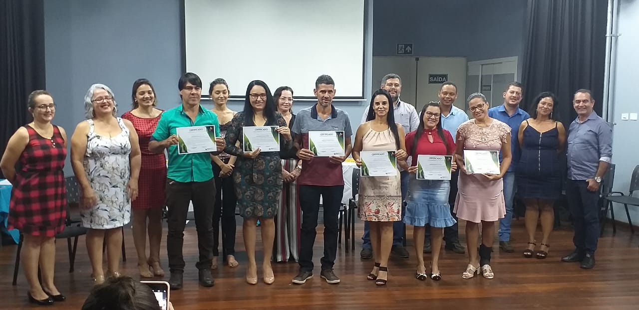 CONSELHEIROS TUTELARES DE ROLIM DE MOURA RECEBEM CERTIFICADO DO CURSO DE CAPACITAÇÃO - News Rondônia