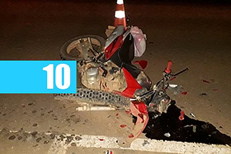 JARU: COLISÃO ENTRE MOTOCICLETA E AUTOMÓVEL NA ENTRADA DO SAVANA DEIXA MOTOCICLISTA FERIDO - News Rondônia