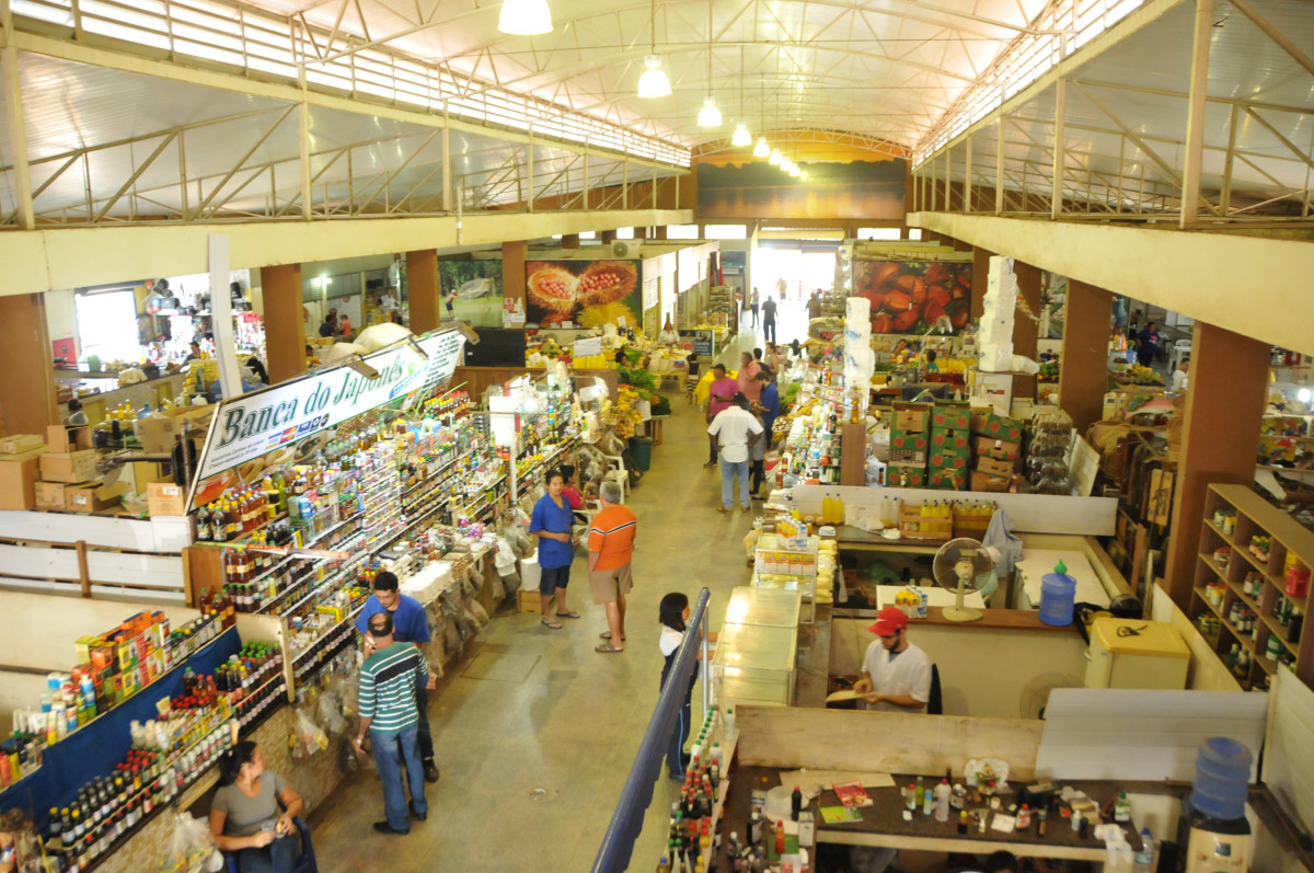 AS QUATRO PORTAS DO MERCADO MUNICIPAL - POR SILVIO M. SANTOS - News Rondônia