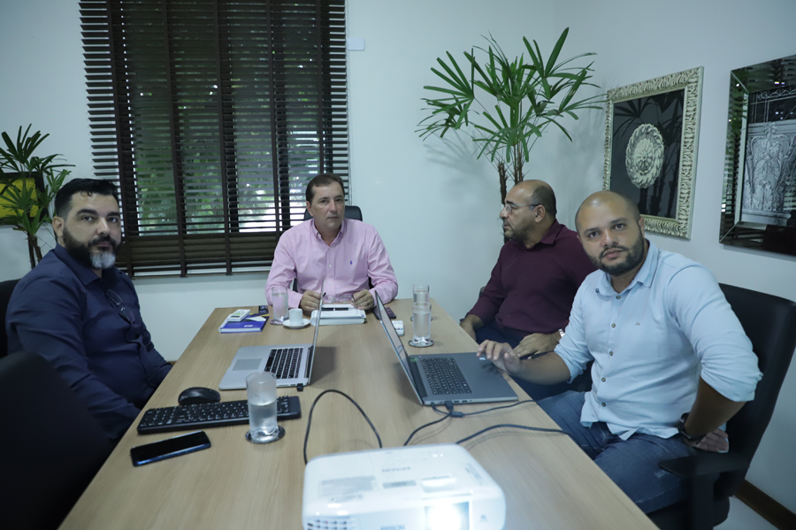 PREFEITO APROVA PROJETO DE REVITALIZAÇÃO DA PRAIA DE JACY PARANÁ - News Rondônia
