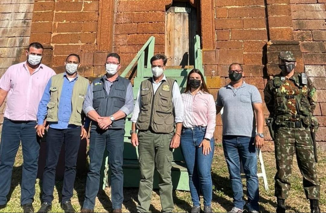 Lenha na fogueira: Visita do Ministro do Turismo Gilson Machado a Rondônia - News Rondônia