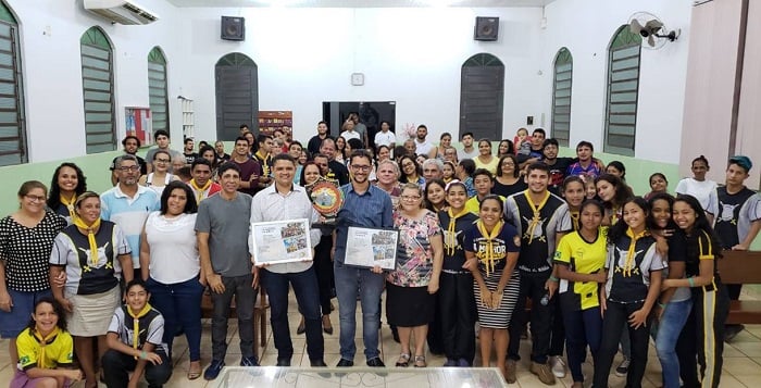 DEPUTADO ANDERSON RECEBE PLACA DE AGRADECIMENTO DO CLUBE DOS DESBRAVADORES GUARDIÕES DA BÍBLIA - News Rondônia