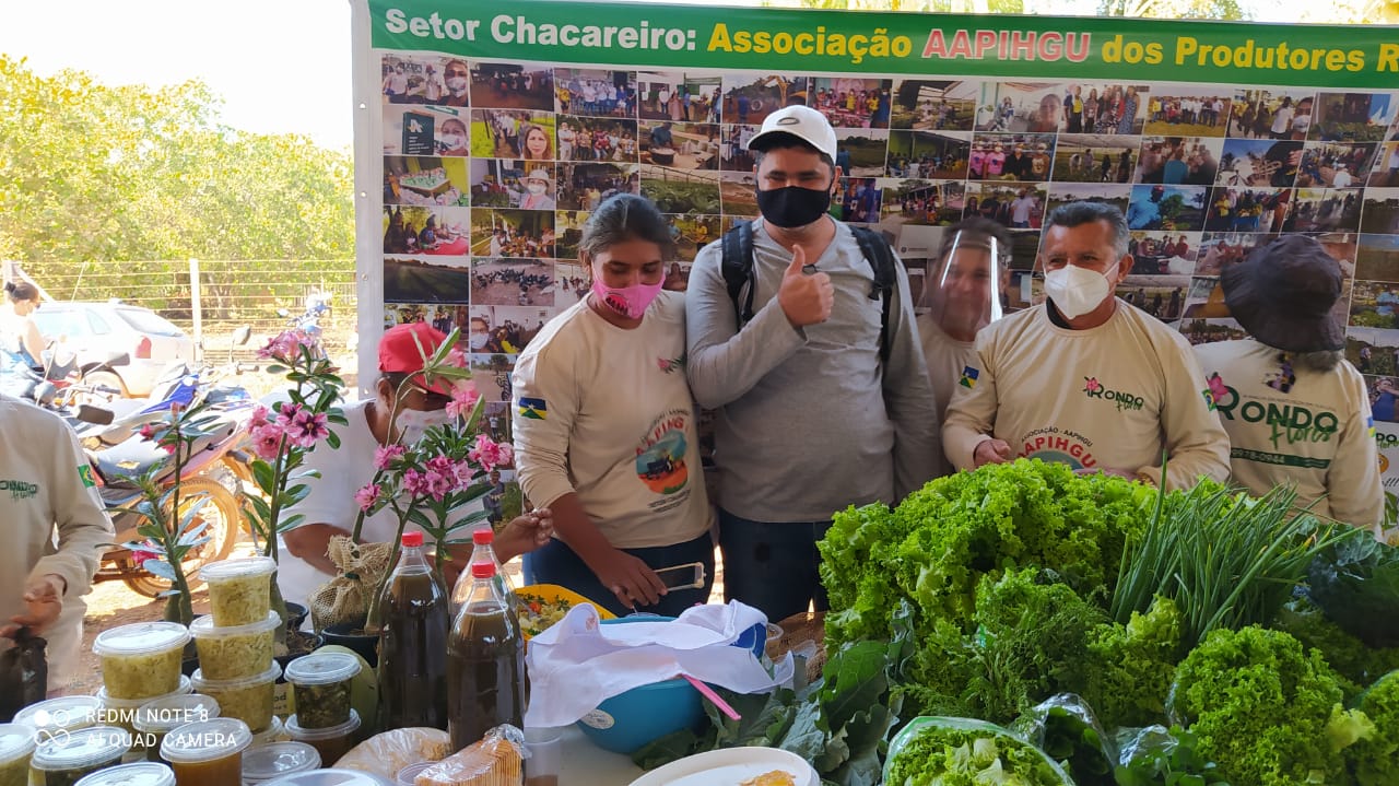 Governador conhece potencial chacareiro com o programa porteira à dentro no Jardim Santana e estrada dos periquitos - News Rondônia