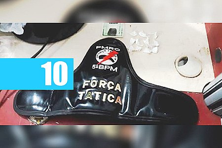 FORÇA TÁTICA DO 5°BPM PRENDE FORAGIDO COM MOTOCICLETA ROUBADA, DINHEIRO E DROGA - News Rondônia