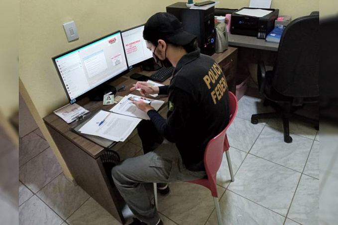 Polícia Federal cumpre mandados em duas cidades de Rondônia, contra acusados de fraudar benefício emergencial - News Rondônia
