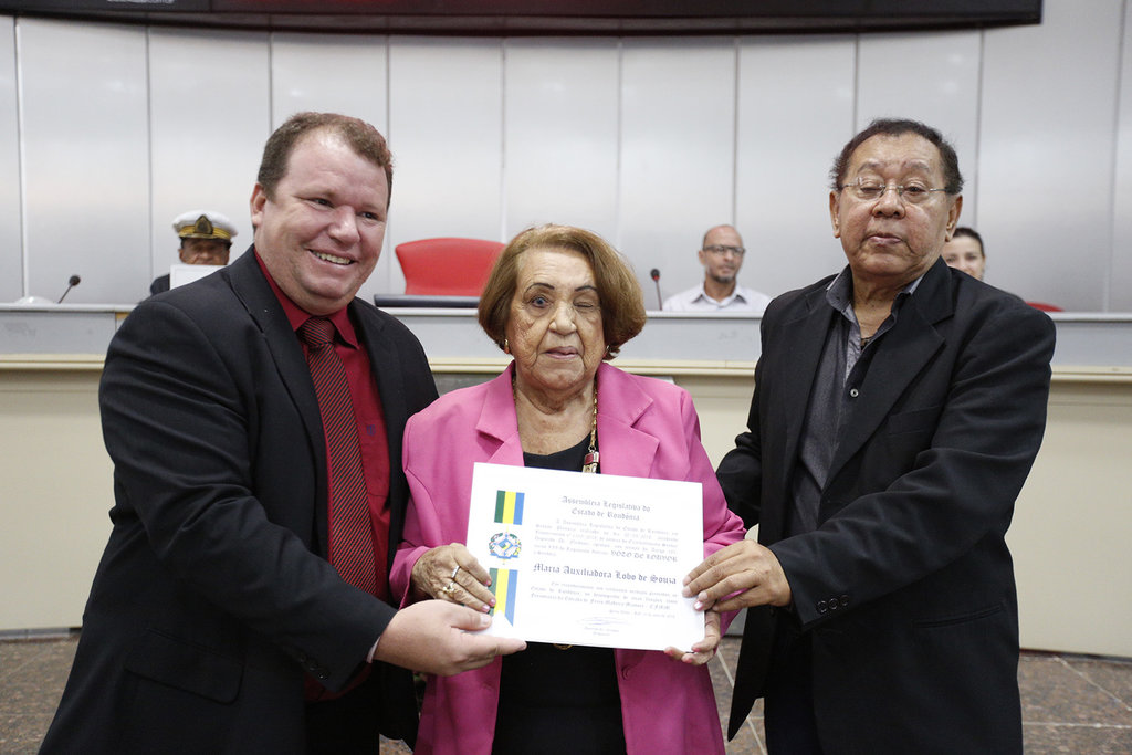 SESSÃO SOLENE PARA ENTREGA DE VOTO DE LOUVOR AOS FERROVIÁRIOS DA EFMM - News Rondônia