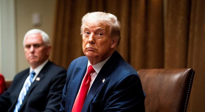 Trump assina ordens que podem banir aplicativos chineses TikTok e WeChat dos EUA em 45 dias caso não sejam vendidos - News Rondônia