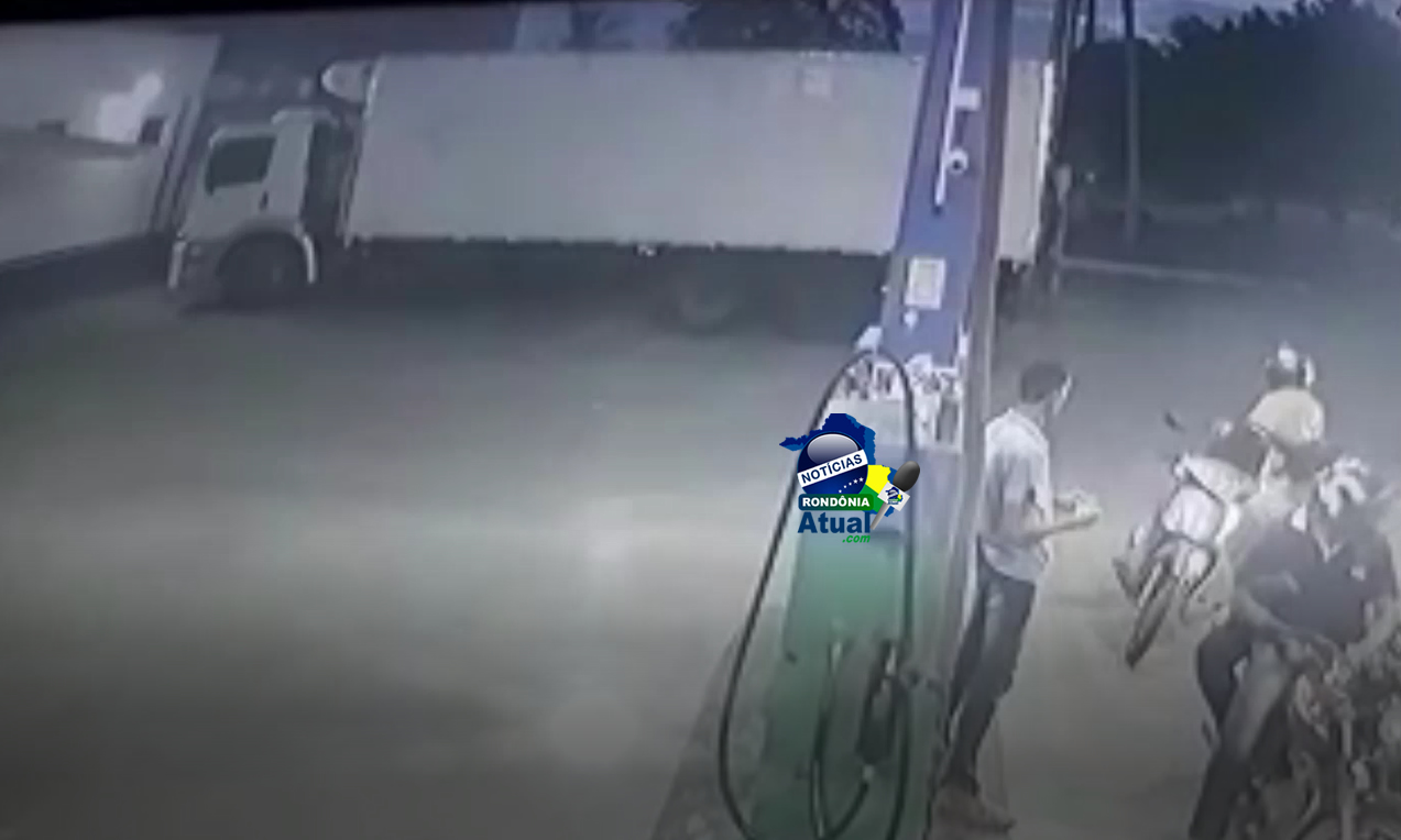 FRENTISTA ESTÁ ABASTECENDO VEÍCULO, QUANDO O INESPERADO ACONTECE - VÍDEO - News Rondônia
