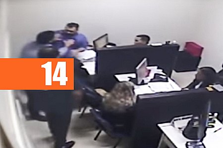 VÍDEO: FUNCIONÁRIO AGRIDE COM SOCOS PROFESSOR DE COLÉGIO PARTICULAR DO DISTRITO FEDERAL - News Rondônia