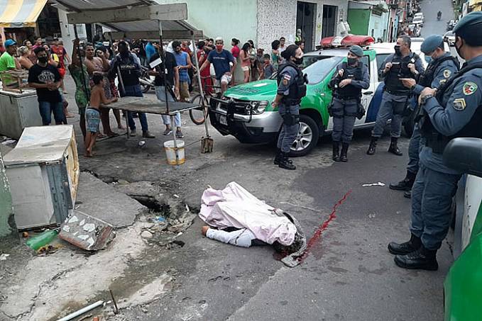 URGENTE - Negão tem a cabeça metralhada em encruzilhada na rua Cristo Rei, na Compensa - News Rondônia