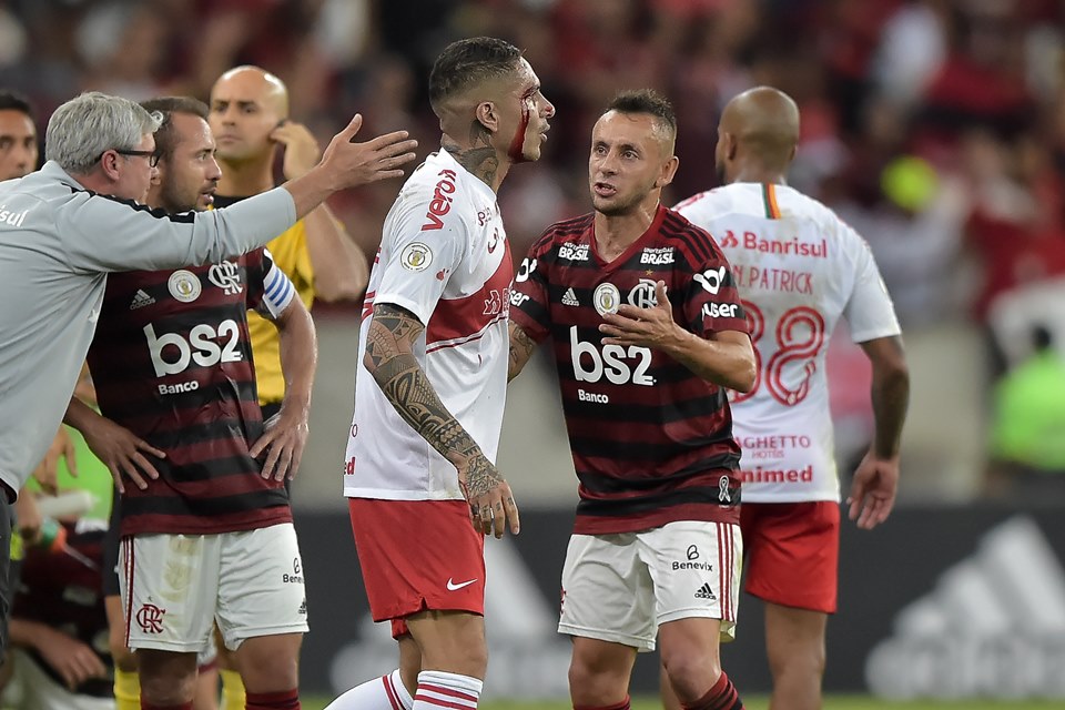 INTER SOFRE COM EXPULSÕES E FLAMENGO GARANTE LIDERANÇA NO BRASILEIRÃO - News Rondônia