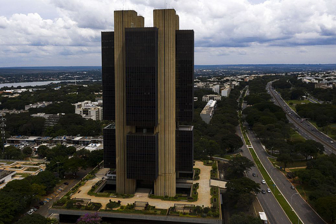 Mercado financeiro eleva projeção da inflação para 7,27% este ano - News Rondônia