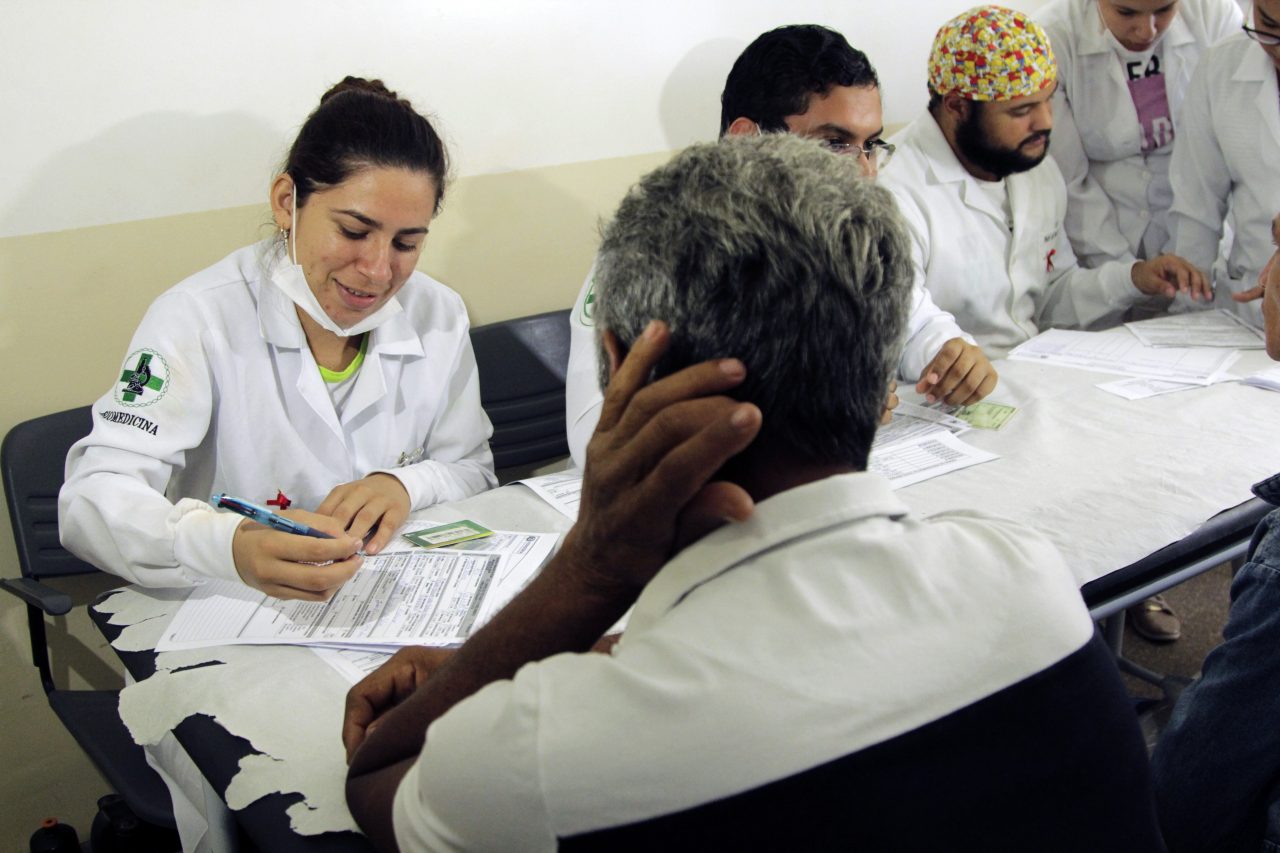 AGEVISA LANÇA O DEZEMBRO VERMELHO CONTRA AIDS EM RONDÔNIA, PEDINDO EMPENHO DE PREFEITOS E SECRETÁRIOS MUNICIPAIS DE SAÚDE - News Rondônia