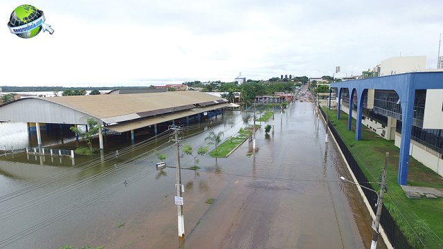 ROTARY CLUB DE PORTO VELHO RIO MADEIRA, REALIZA CAMPANHA PARA ARRECADAÇÃO DE ÁGUA MINERAL PARA ATINGIDOS PELA CHEIA DO RIO MADEIRA - News Rondônia