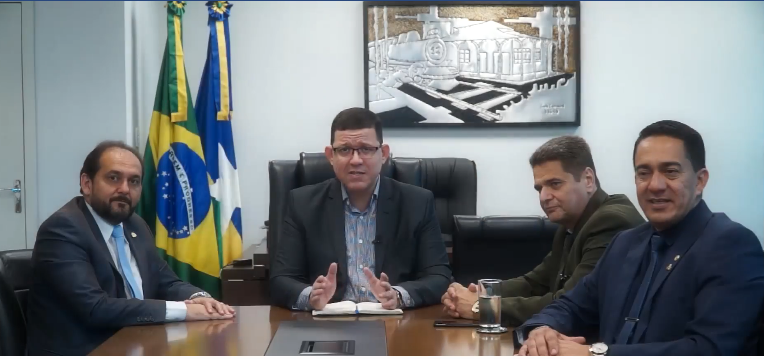 MARCOS E LAERTE APAGAM O 'FOGO NO PARQUINHO' COM VÍDEO E SOLTAM SORRISOS: 'OS PODERES ESTÃO EM PAZ' - News Rondônia