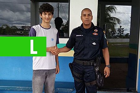 HONESTIDADE: ESTUDANTE DE RO ENCONTRA CARTEIRA COM R$ 500 DENTRO E ENTREGA PARA A POLÍCIA - News Rondônia