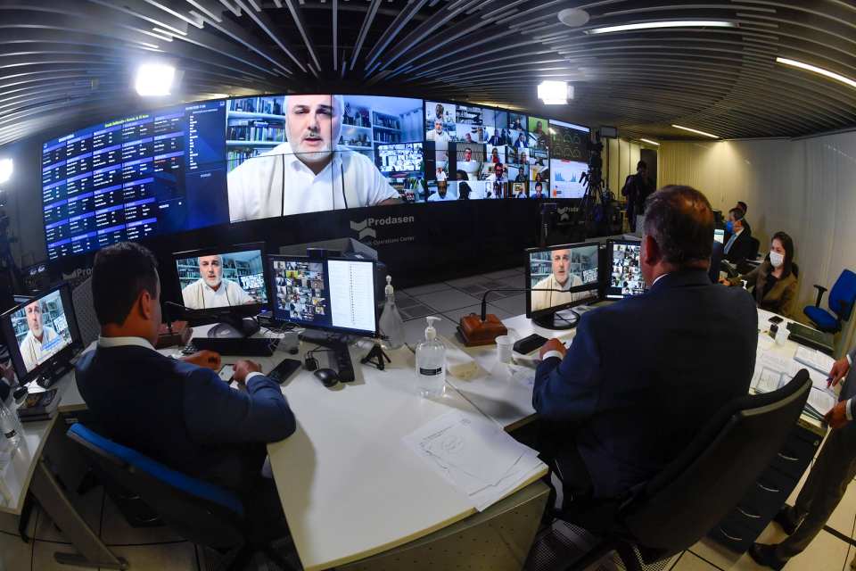 Em tempos de home office, Senado paga R$ 740 mil em hora extra a servidores - News Rondônia