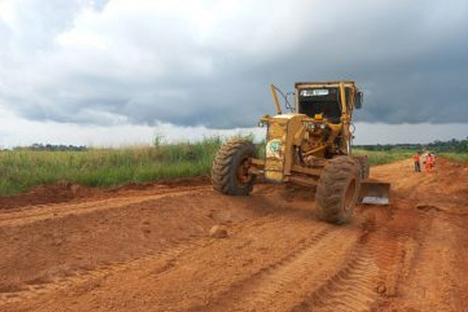 TRAFEGABILIDADE - Trechos da RO 457 no Vale do Jamari recebem manutenção realizada DER - News Rondônia