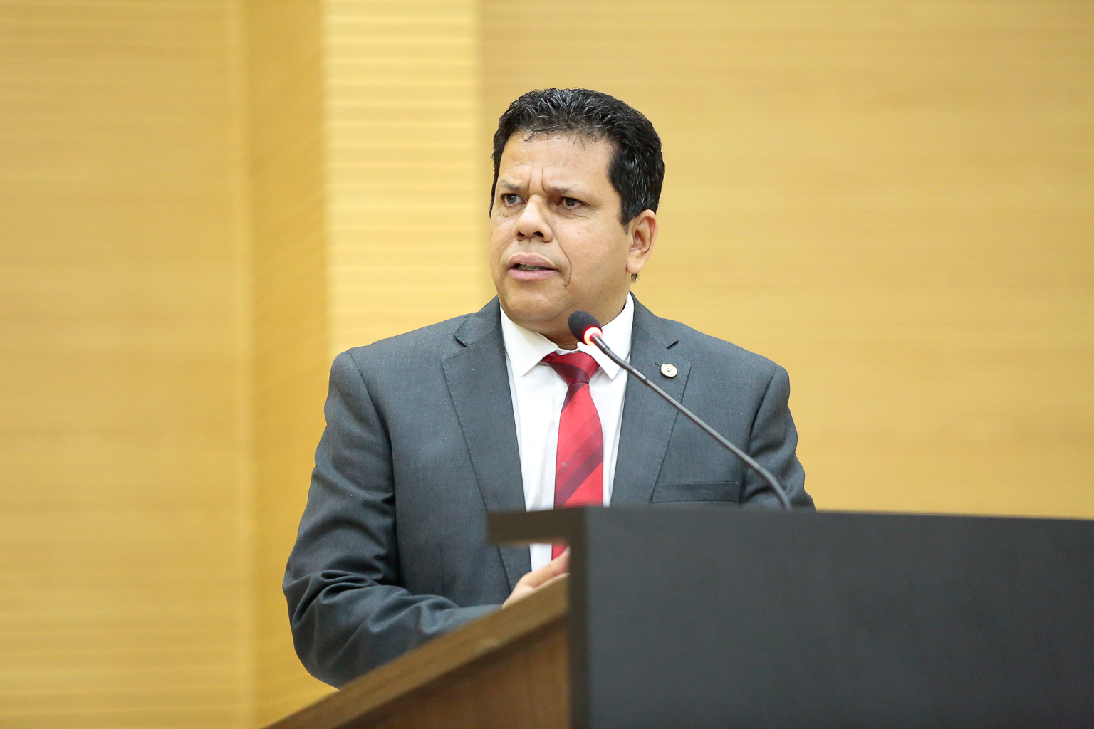 Jair Montes alerta para o aumento no número de casos de Covid-19 - News Rondônia