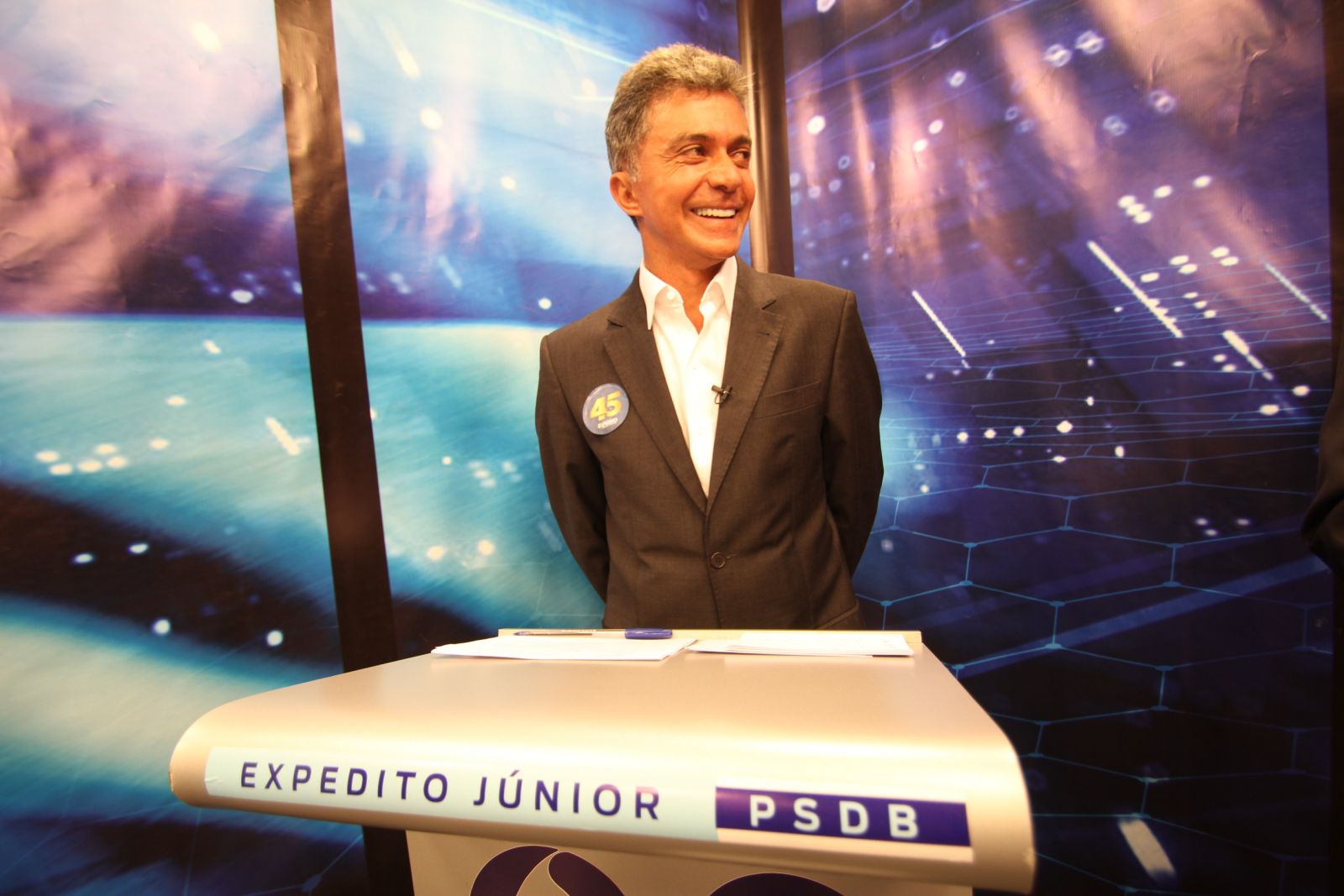 EXPEDITO REAFIRMA COMPROMISSO COM SERVIDORES, DURANTE DEBATE - News Rondônia