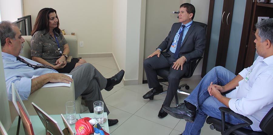 CEF APRESENTA AO PRESIDENTE DO TJRO SUA NOVA SUPERINTENDENTE - News Rondônia