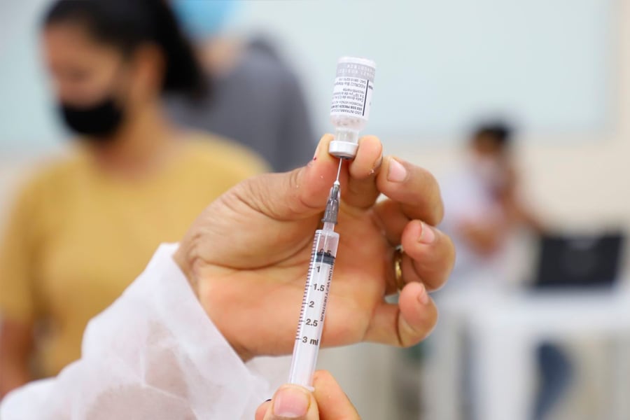 Vacinação contra a covid-19 para adolescentes sem comorbidades é retomada em Porto Velho - News Rondônia