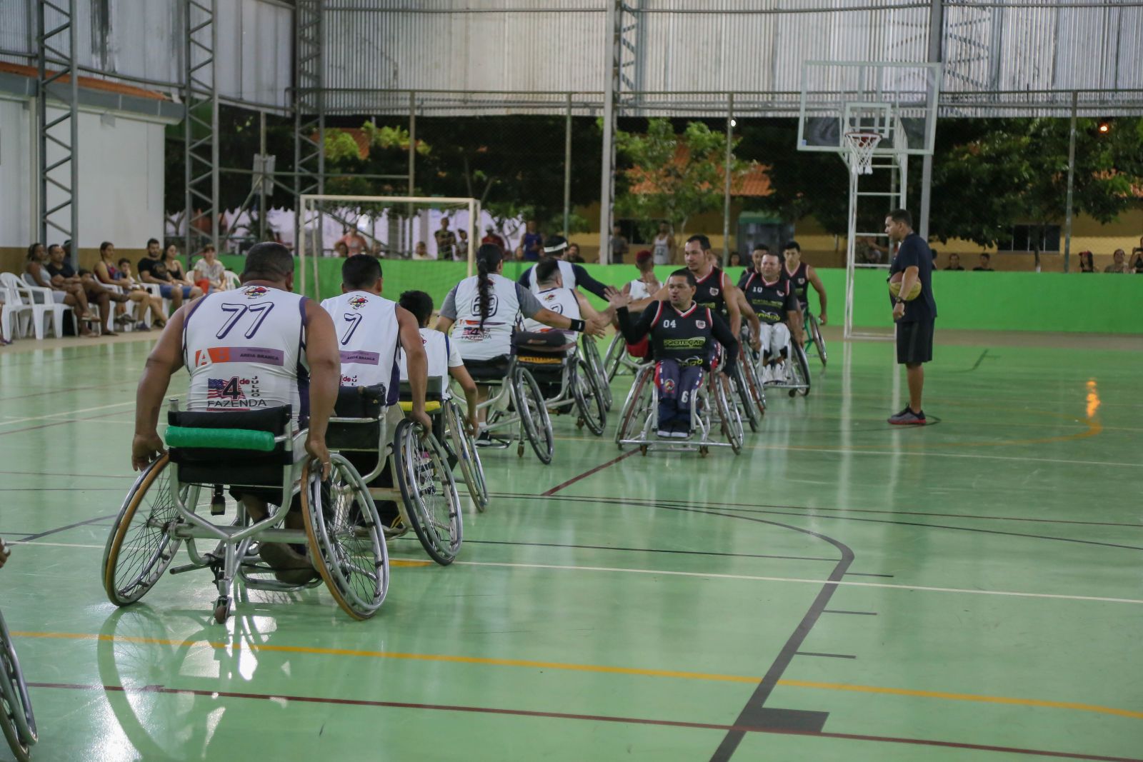BASQUETE EM CADEIRAS DE RODAS DA SHOW EM NOVA MUTUM PARANÁ - News Rondônia