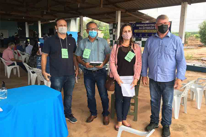 Vice-Prefeito de Rolim de Moura, Alcides Rosa participa de evento para agricultores sobre legislação do meio ambiente e atividades rurais - News Rondônia