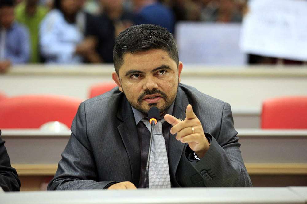 TRABALHO NORMAL DEPUTADO JESUÍNO VEDA PONTO FACULTATIVO EM SEU GABINETE - News Rondônia TRABALHO NORMAL DEPUTADO JESUÍNO VEDA PONTO FACULTATIVO EM SEU GABINETE - News Rondônia