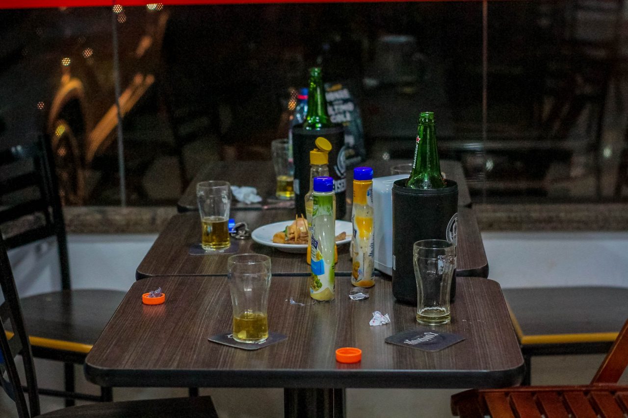 Na 2ª noite da Operação Urgência equipes flagram aglomerações envolvendo o público jovem - News Rondônia